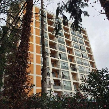 Apartment يوريكي المظهر الخارجي الصورة