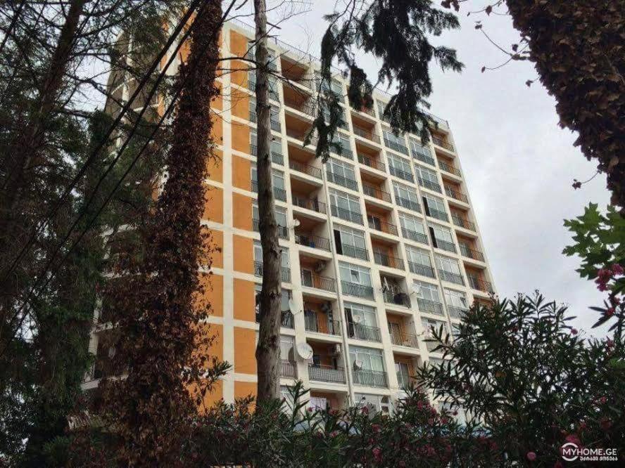 Apartment يوريكي المظهر الخارجي الصورة
