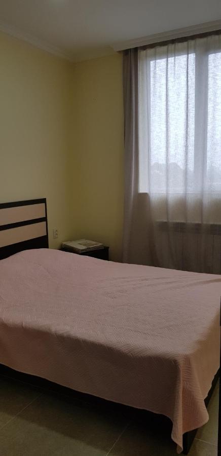 Apartment يوريكي المظهر الخارجي الصورة